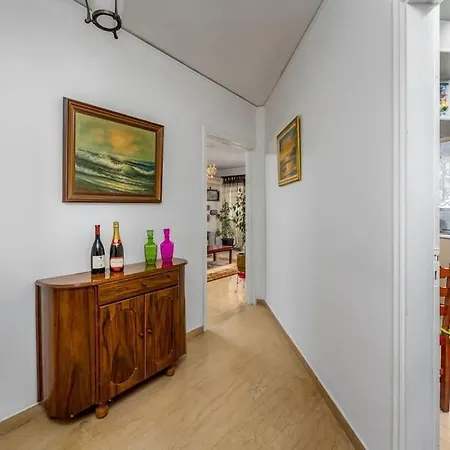 Anerades Center Rhodes City